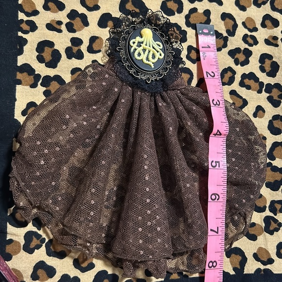 ❣️Steampunk Brooch with Beautiful Lace Overlays (one piece) - Picture 5 of 10